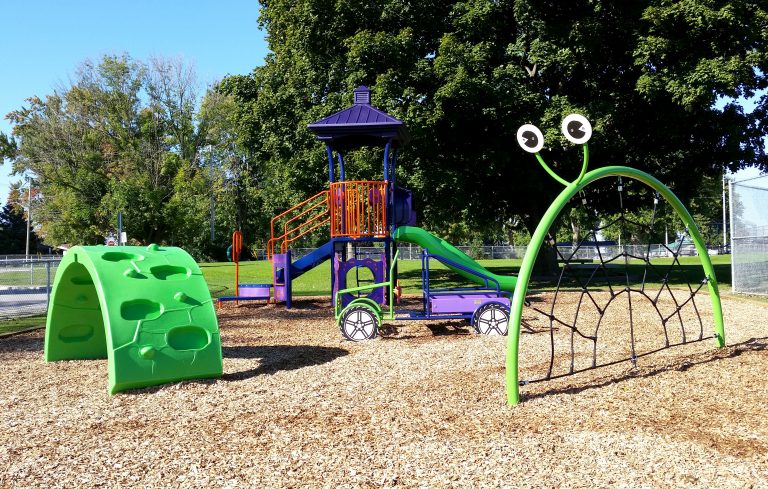 Childcare and Primary Schools – Active Playground Equipment Inc.